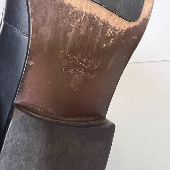 Ecco Black Leather Slip On Loafer Dress Shoes - Picture 8 of 9